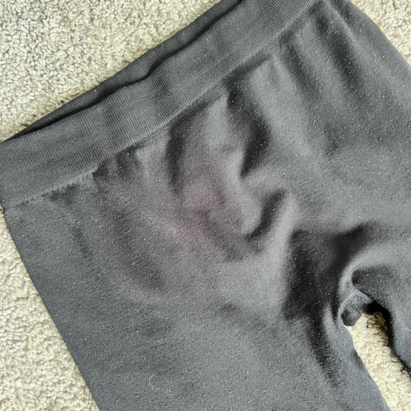 Classic Black Women's Leggings - Picture 5 of 6